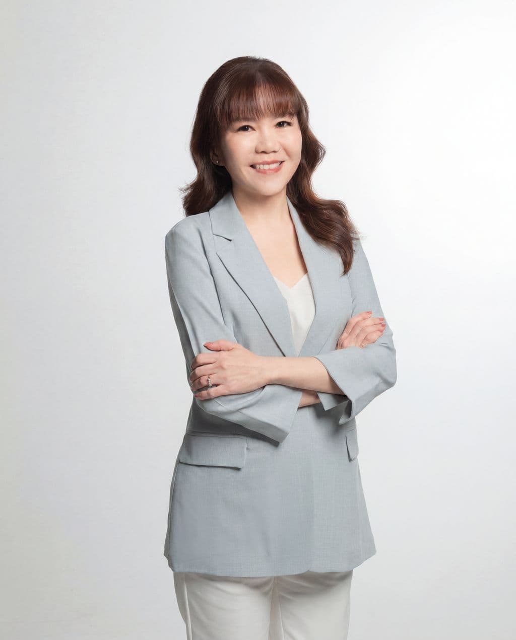 Ms Lynn Tan