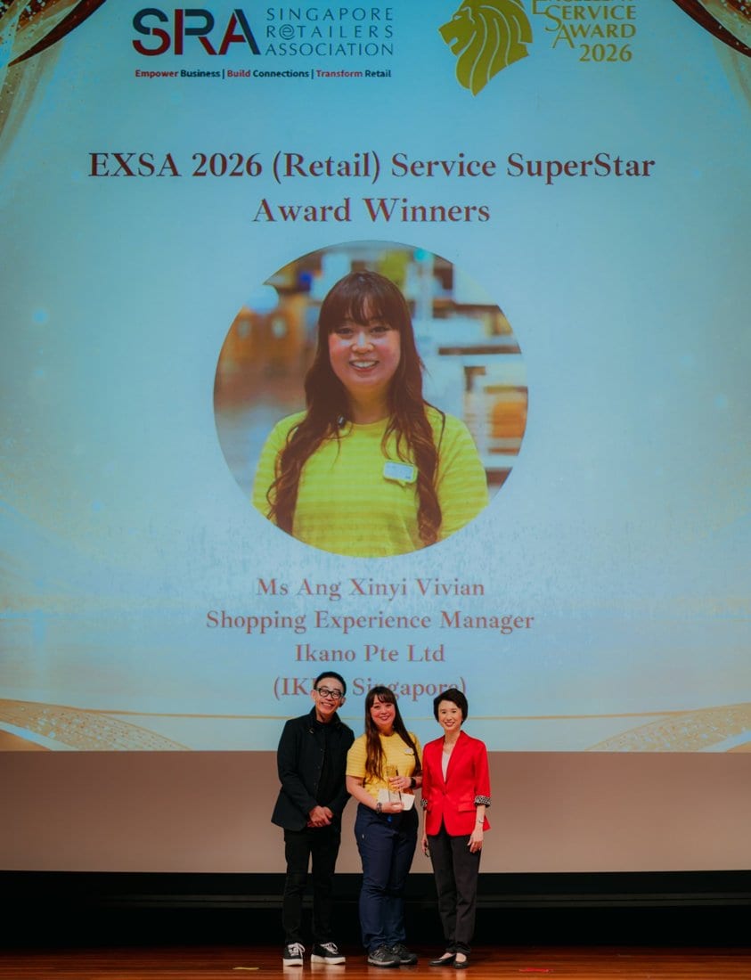 Ms Ang Xinyi Vivian, Service SuperStar Award Winner